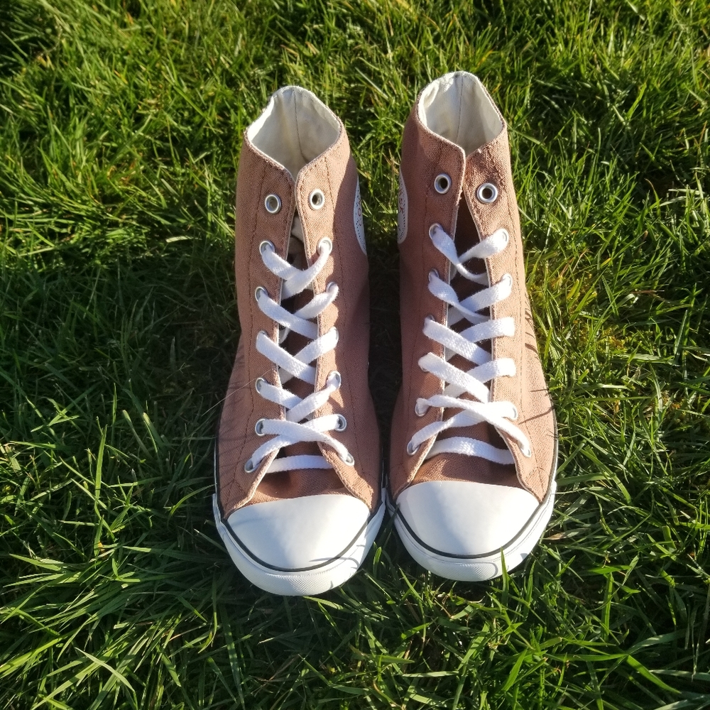 Dusty Pink Hightop Converse